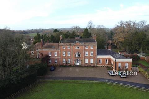 3 bedroom apartment for sale, Wolverley House, Wolverley