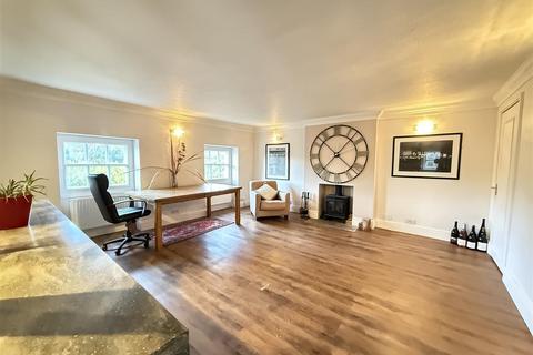 3 bedroom apartment for sale, Wolverley House, Wolverley
