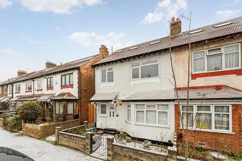 3 bedroom flat for sale, Eastbourne Avenue, W3