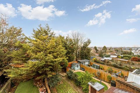 Eastbourne Avenue, W3