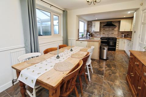 3 bedroom detached house for sale, Highfield Lane, Prudhoe NE42