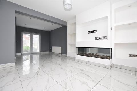 4 bedroom semi-detached house for sale, Fairleigh Road, Tingley, Wakefield, West Yorkshire