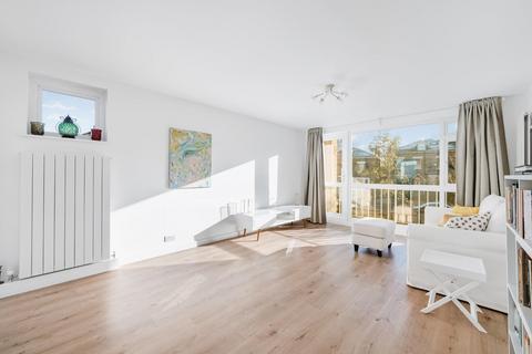 2 bedroom apartment for sale, Mount Avenue, W5