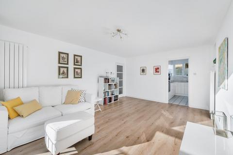 2 bedroom apartment for sale, Mount Avenue, W5