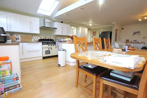3 bedroom detached house for sale, Hennings Park Road, Oakdale , Poole, BH15