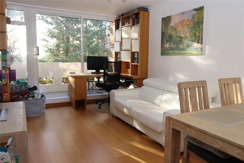 1 bedroom flat for sale, Fairview Avenue, Surrey GU22
