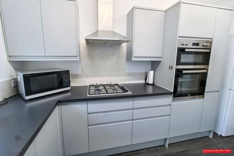 3 bedroom terraced house for sale, Albion Road, Eastbourne BN22
