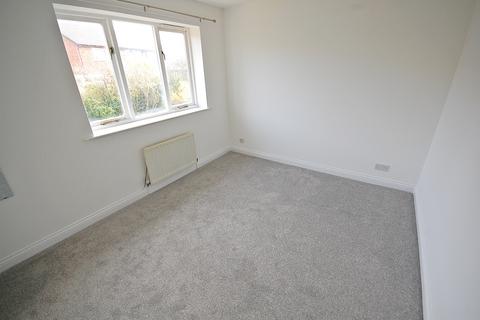 3 bedroom semi-detached house to rent, Bridgemere Drive, Framwellgate Moor, Durham, DH1