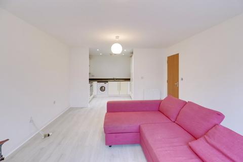 1 bedroom flat for sale, Harlequin Close, Barking IG11