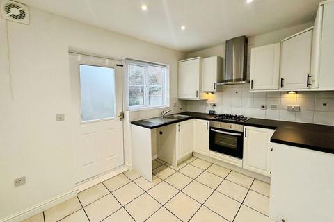 2 bedroom end of terrace house to rent, Butleigh Road, Swindon, SN25 2AA