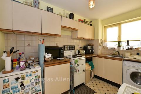 1 bedroom apartment for sale, Yunus Khan Close, Walthamstow