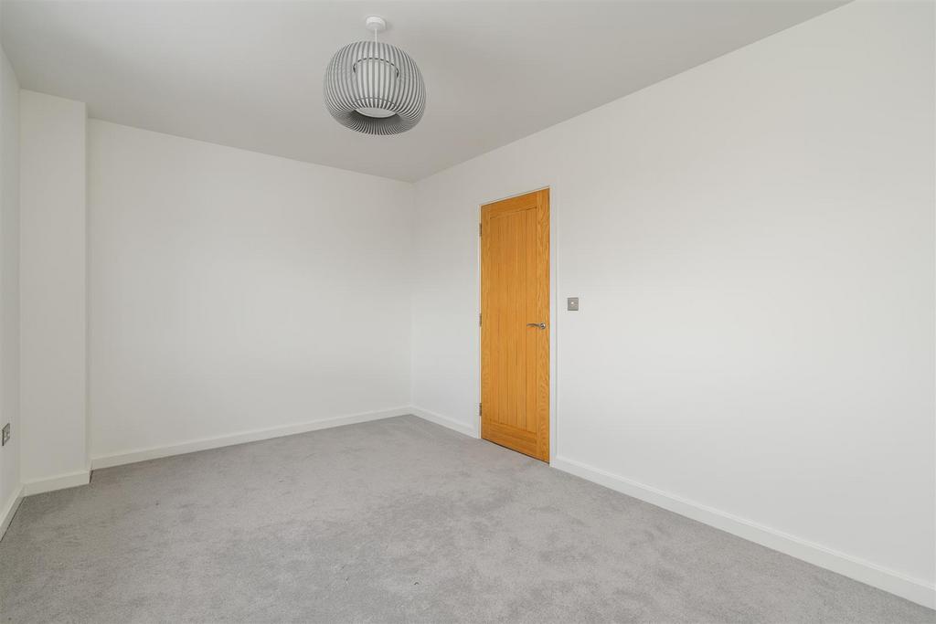 19 Ken Wilkinson Drive 11.jpg