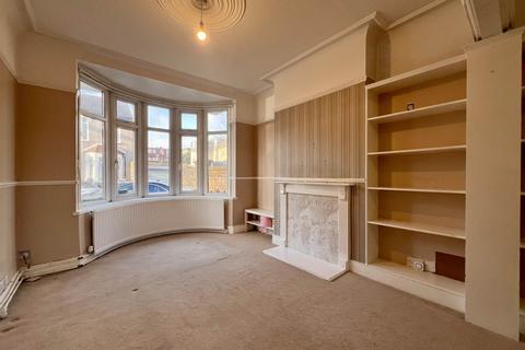 3 bedroom terraced house to rent, Beverley Road, London, E6 3LH