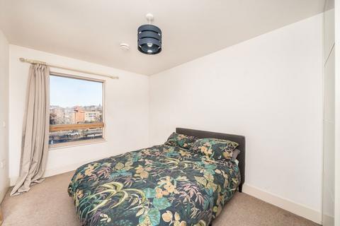 2 bedroom flat for sale, Streatham High Road, Streatham SW16