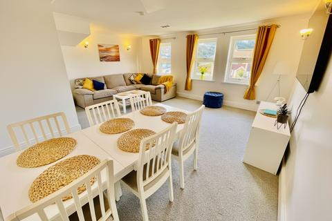 3 bedroom flat for sale, Harbour Court, Portreath, TR16