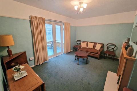 3 bedroom semi-detached house for sale, Kendale Road, Bromley, BR1