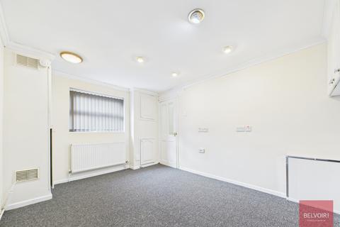 2 bedroom maisonette to rent, Kings Road, Mumbles, Swansea, SA3
