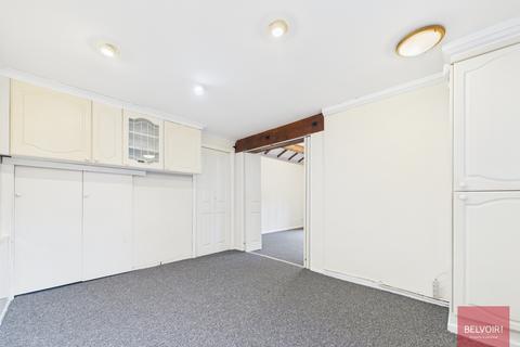2 bedroom maisonette to rent, Kings Road, Mumbles, Swansea, SA3