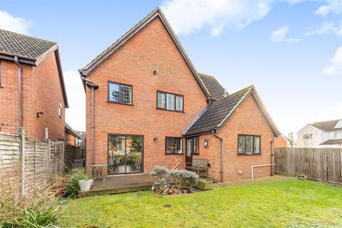 undefined, Fulbourne Close, Luton