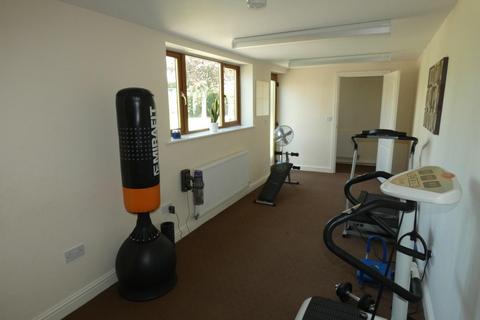 6 bedroom detached bungalow for sale, Blackwell Road, Wylde Green