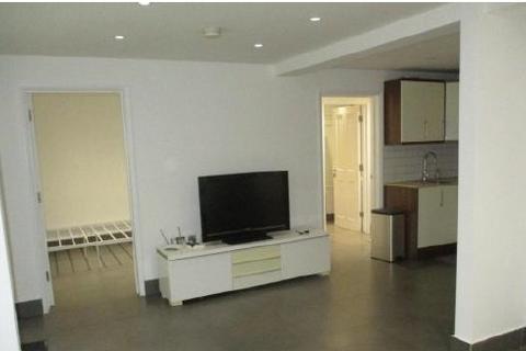2 bedroom apartment to rent, Disraeli Crescent, High Wycombe, HP13