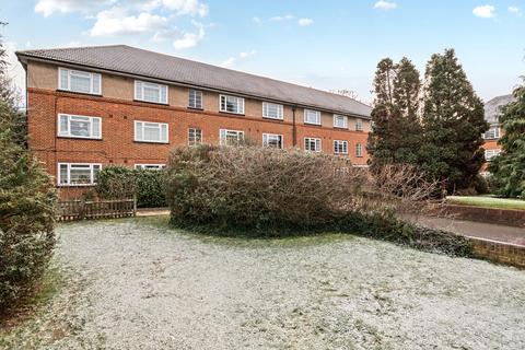 2 bedroom flat for sale, Wilmer Crescent, Kingston Upon Thames, KT2