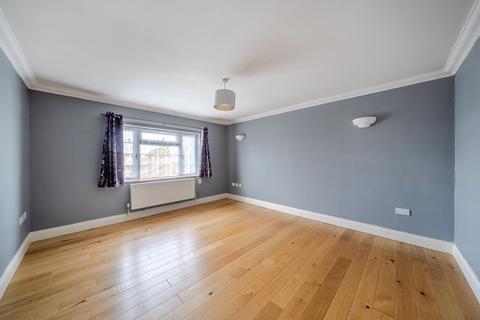 2 bedroom flat for sale, Wilmer Crescent, Kingston Upon Thames, KT2