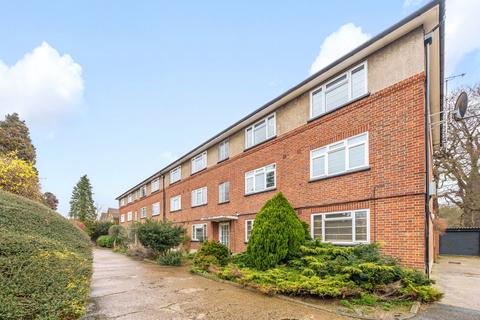 2 bedroom flat for sale, Wilmer Crescent, Kingston Upon Thames, KT2