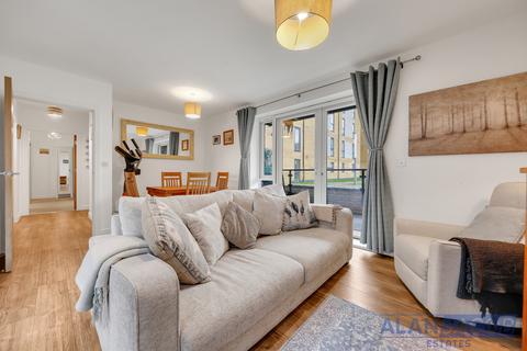 3 bedroom flat to rent, Dalton House, Barking IG11