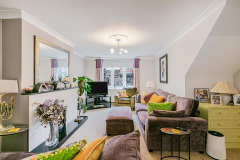 4 bedroom detached house for sale, Blackett Close, Staines-upon-Thames, Surrey, TW18