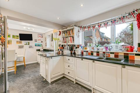 4 bedroom detached house for sale, Blackett Close, Staines-upon-Thames, Surrey, TW18