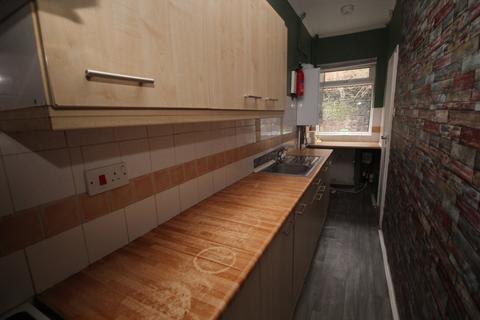 3 bedroom terraced house for sale, Lowergate, Paddock, West Yorkshire HD3