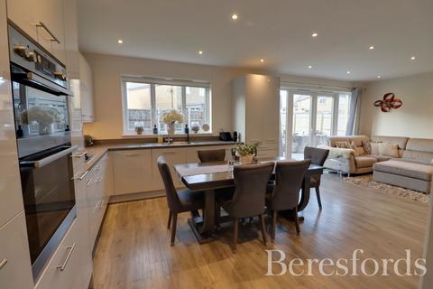 4 bedroom detached house for sale, Radley Avenue, Silver End, CM8
