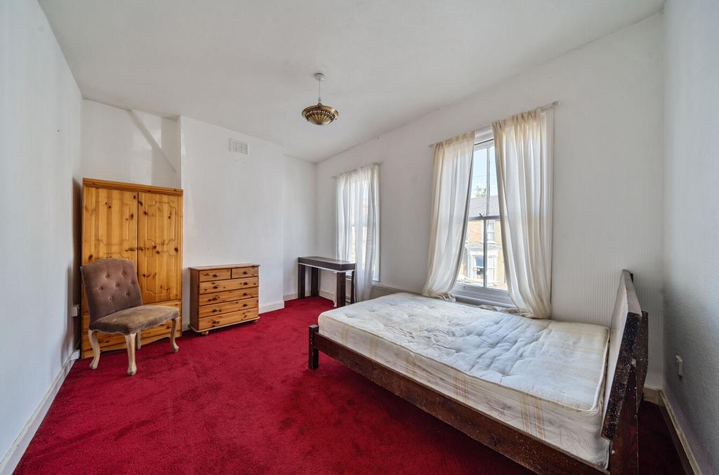 House in London - View 5