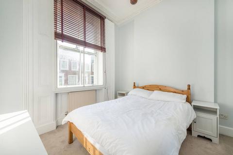 1 bedroom flat to rent, Campden Hill Gardens, Notting Hill, London, W8
