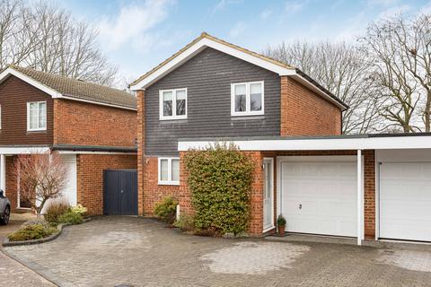 3 bedroom detached house for sale, Stanton Close, St. Albans, Hertfordshire, AL4