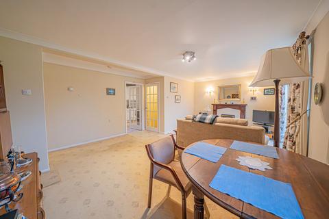 2 bedroom apartment for sale, Touchwood Hall Close, Solihull, B91