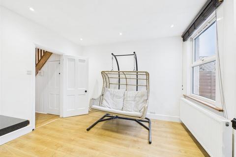 2 bedroom semi-detached house for sale, Chipstead Valley Road, Coulsdon CR5