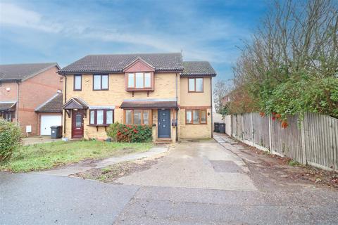 3 bedroom semi-detached house for sale - Church Road, Boreham, Chelmsford