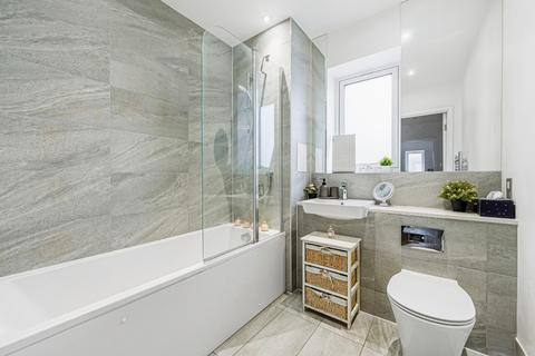 1 bedroom flat for sale, Mozart Gardens, W3