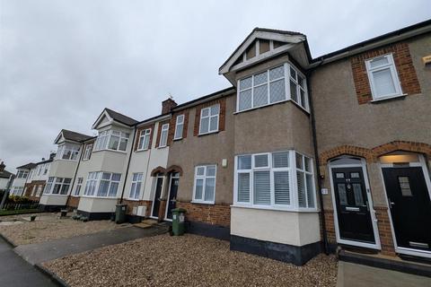 2 bedroom maisonette to rent, High Street, Hornchurch