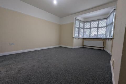 undefined, High Street, Hornchurch