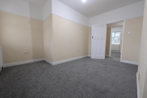 undefined, High Street, Hornchurch