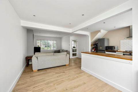 4 bedroom semi-detached house for sale, Westway, Crawley RH10