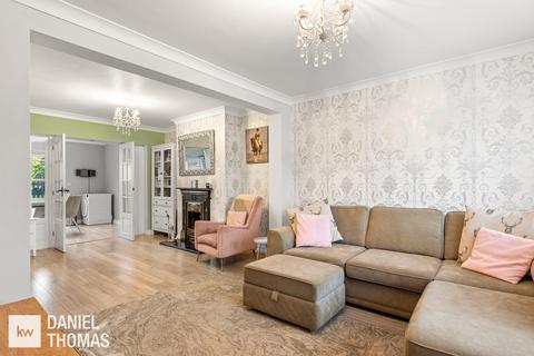 4 bedroom end of terrace house for sale, Allison Close, Waltham Abbey, EN9