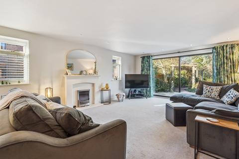 5 bedroom detached house for sale, Old Meadow Close, Berkhamsted HP4