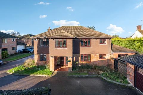 5 bedroom detached house for sale, Old Meadow Close, Berkhamsted HP4