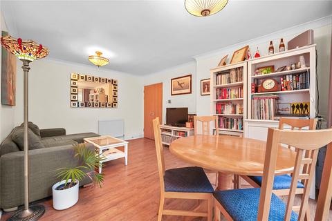 undefined, Sapphire Court, E1