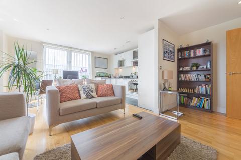 2 bedroom flat to rent, Merryweather Place, London SE10