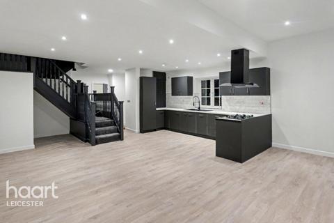 4 bedroom bungalow for sale, Ingarsby Close, Leicester